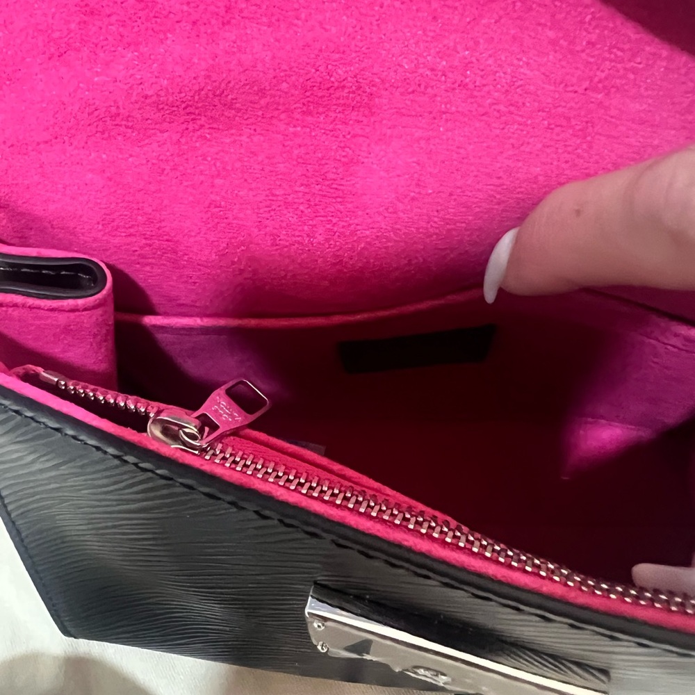 Louis Vuitton Black Epi Cluny mini Women's Bag hot pink interior M14435 w recpt. - Picture 4 of 5